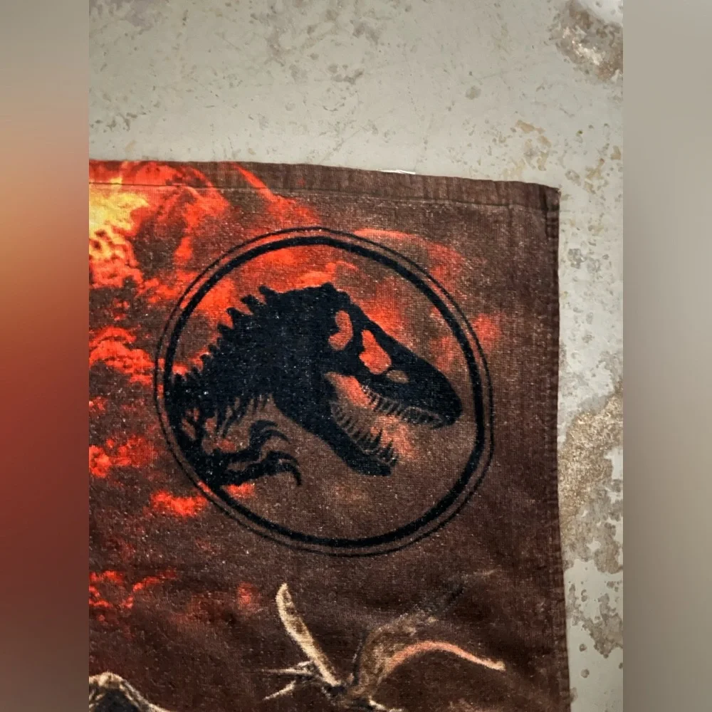 Vintage Jurassic World Park Beach Bath Towel Movie Dinosaurs